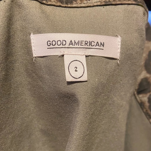 Good American Sage Green Leopard Cotton Utility Jacket With Pockets - Picture 9 of 11